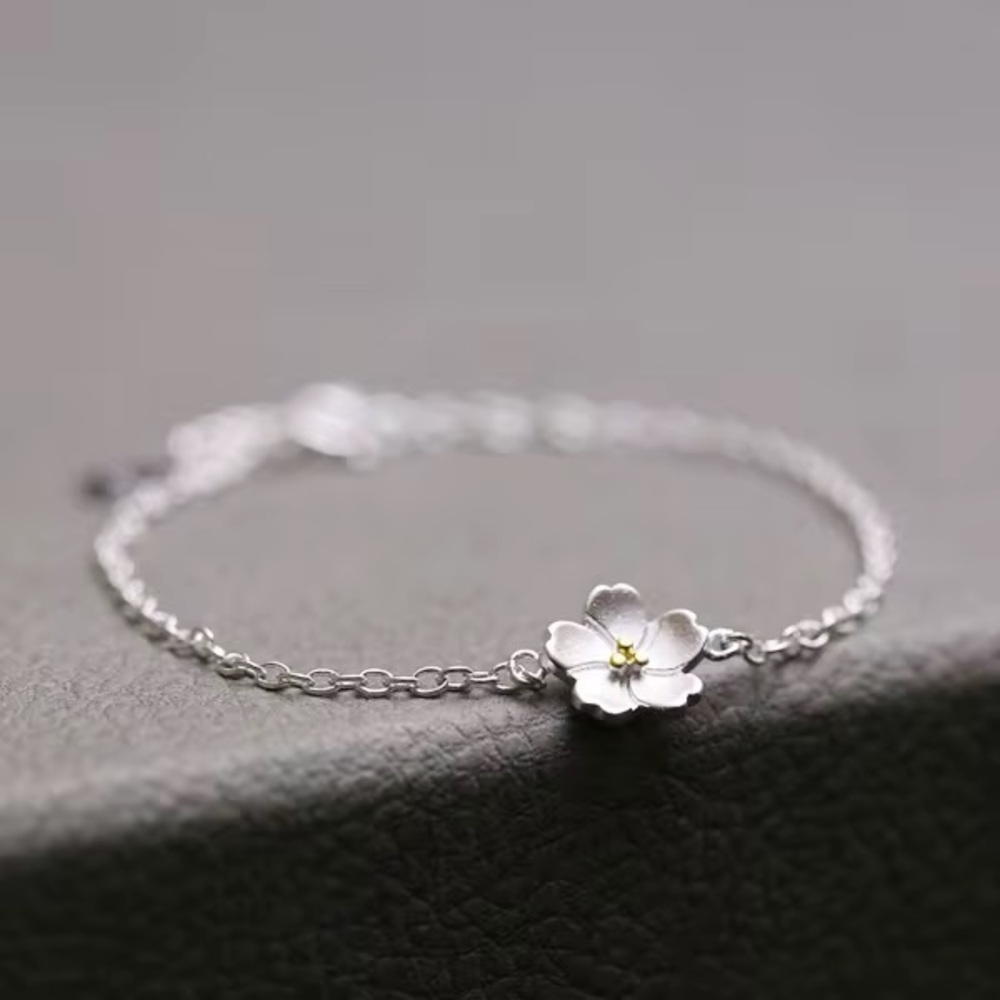 Elegant Silver Flower Bracelet